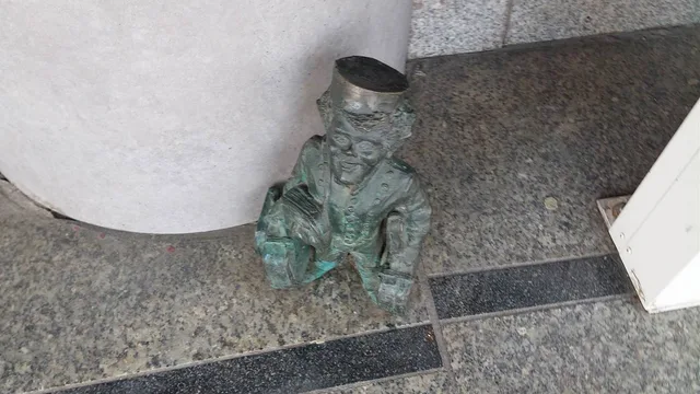 Krasnal Bellboy