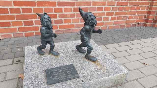 Krasnale Biegajło i Niewypałek