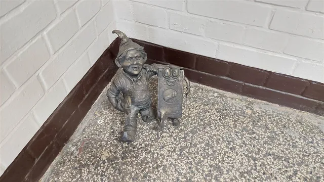 Гном Казік