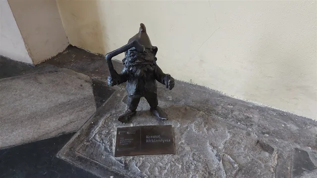 Kirklandysta Dwarf