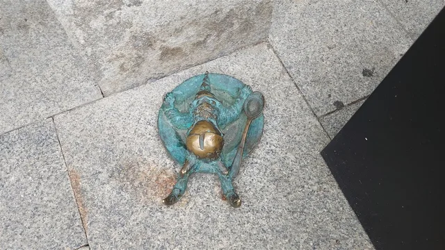 Гном гастротурист