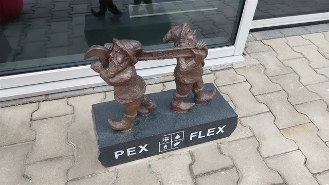 Nains Pex et Flex