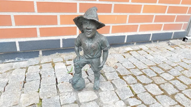 Coach Dwarf